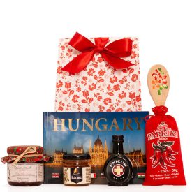 VENDÉGVÁRÓ magyar ajándék külföldieknek